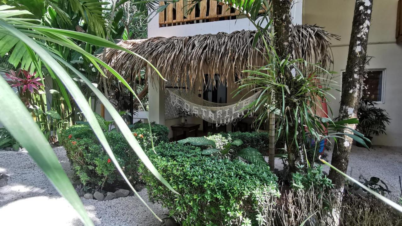 Colibri Apartments - 4 Min Walk To The Beach! Playa Santa Teresa  المظهر الخارجي الصورة