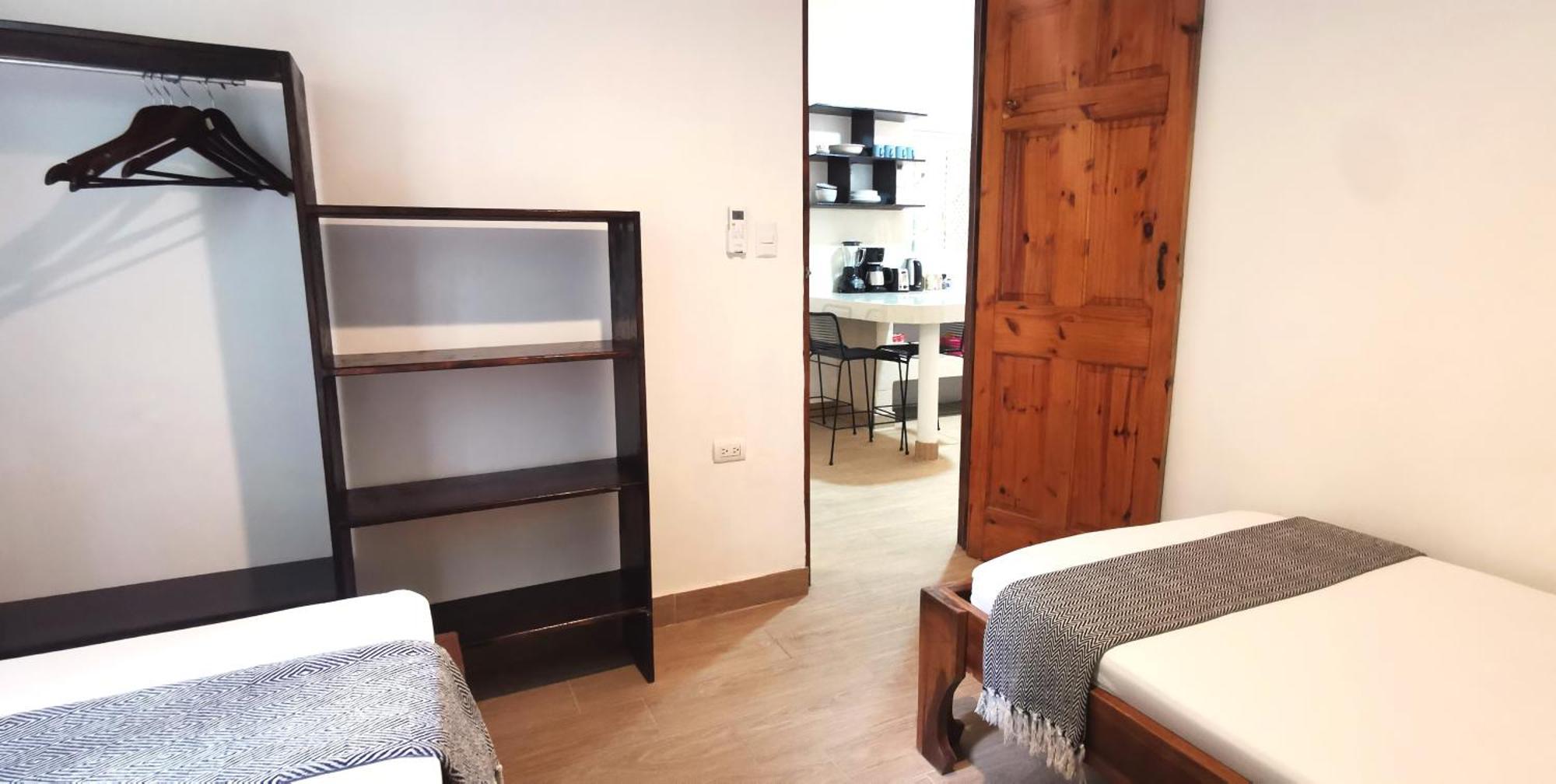 Colibri Apartments - 4 Min Walk To The Beach! Playa Santa Teresa  الغرفة الصورة